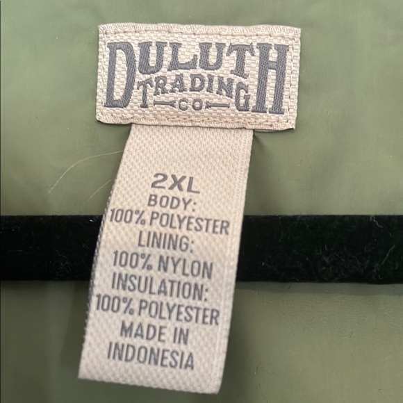 Duluth Trading Co Green Quilted Vest - Picture 2 of 7